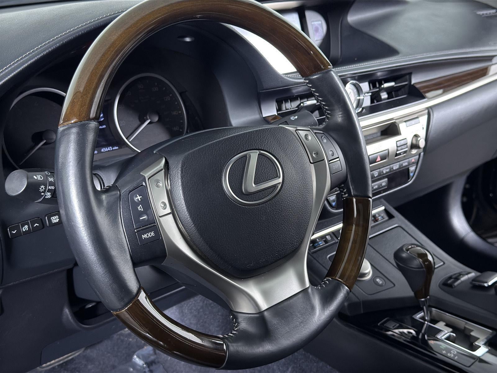 2013 Lexus ES 350 4dr Sdn