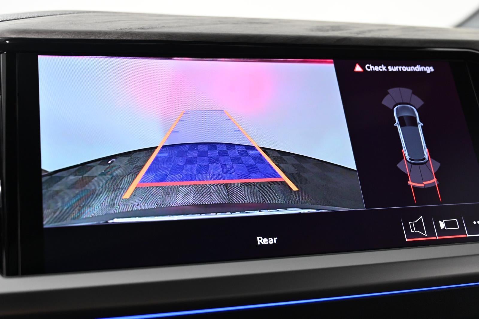 2025 Audi Q4 e-tron Premium Plus