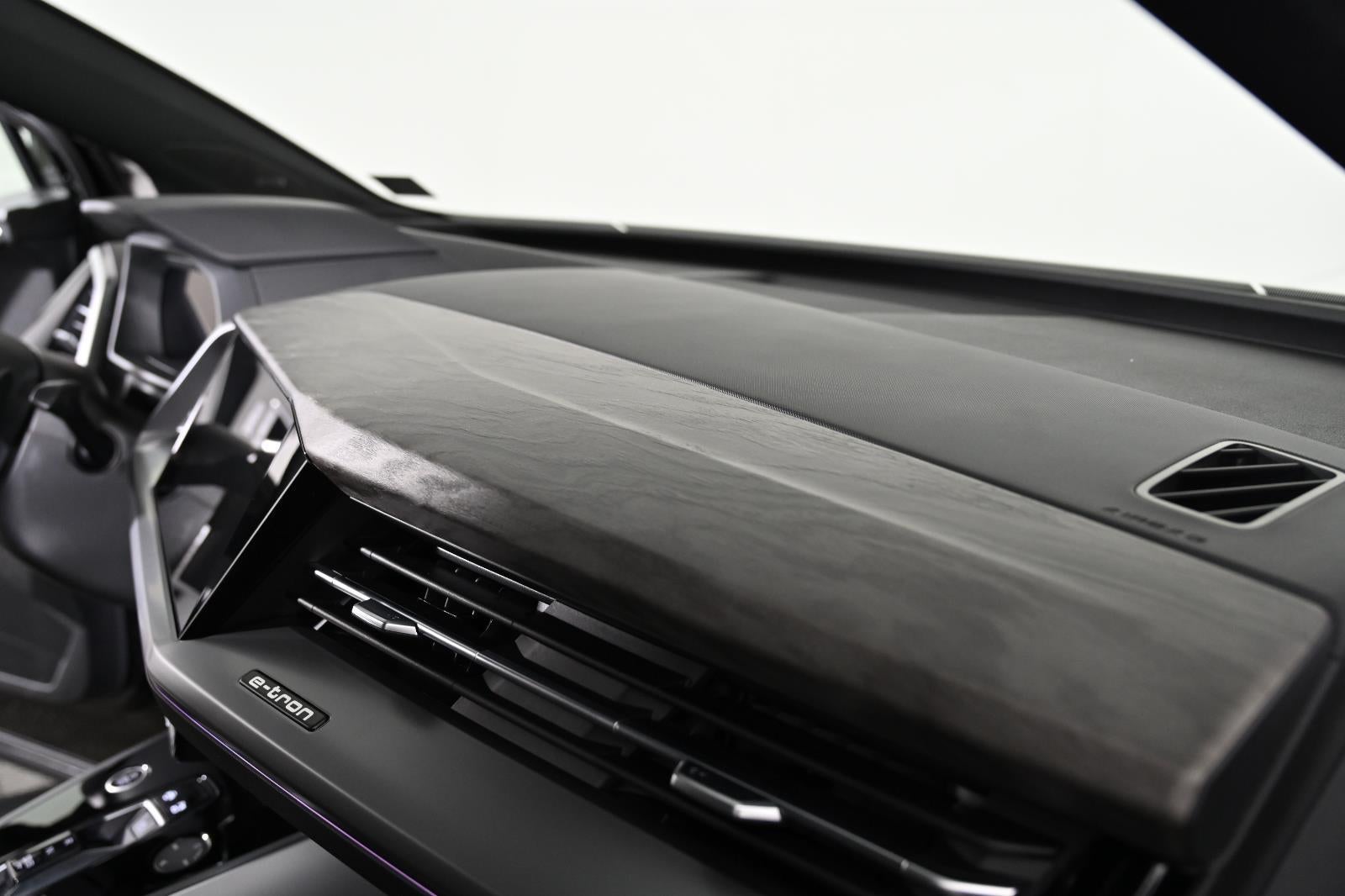 2025 Audi Q4 e-tron Premium Plus