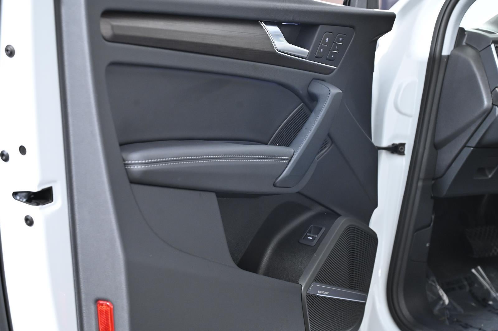 2024 Audi Q5 S line Premium Plus