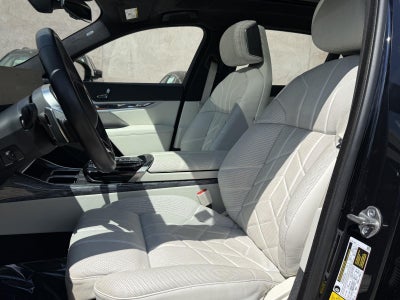 2023 BMW 7 Series 760i xDrive