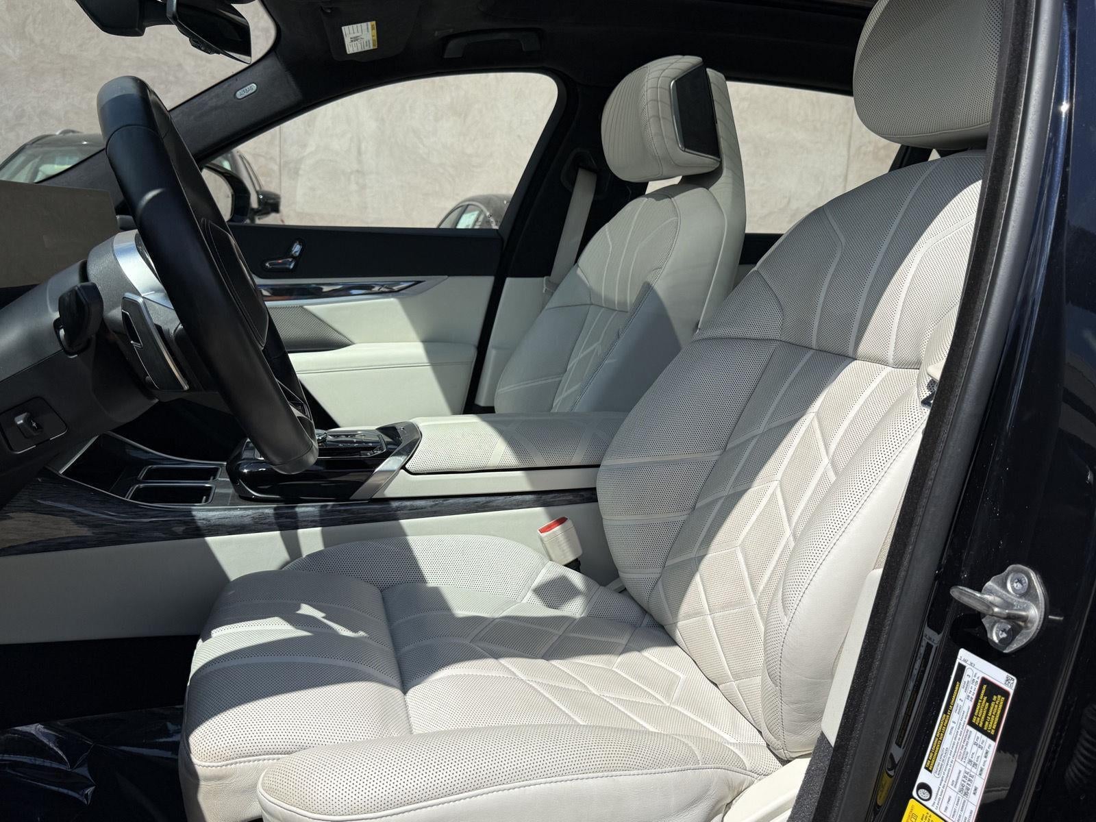 2023 BMW 7 Series 760i xDrive
