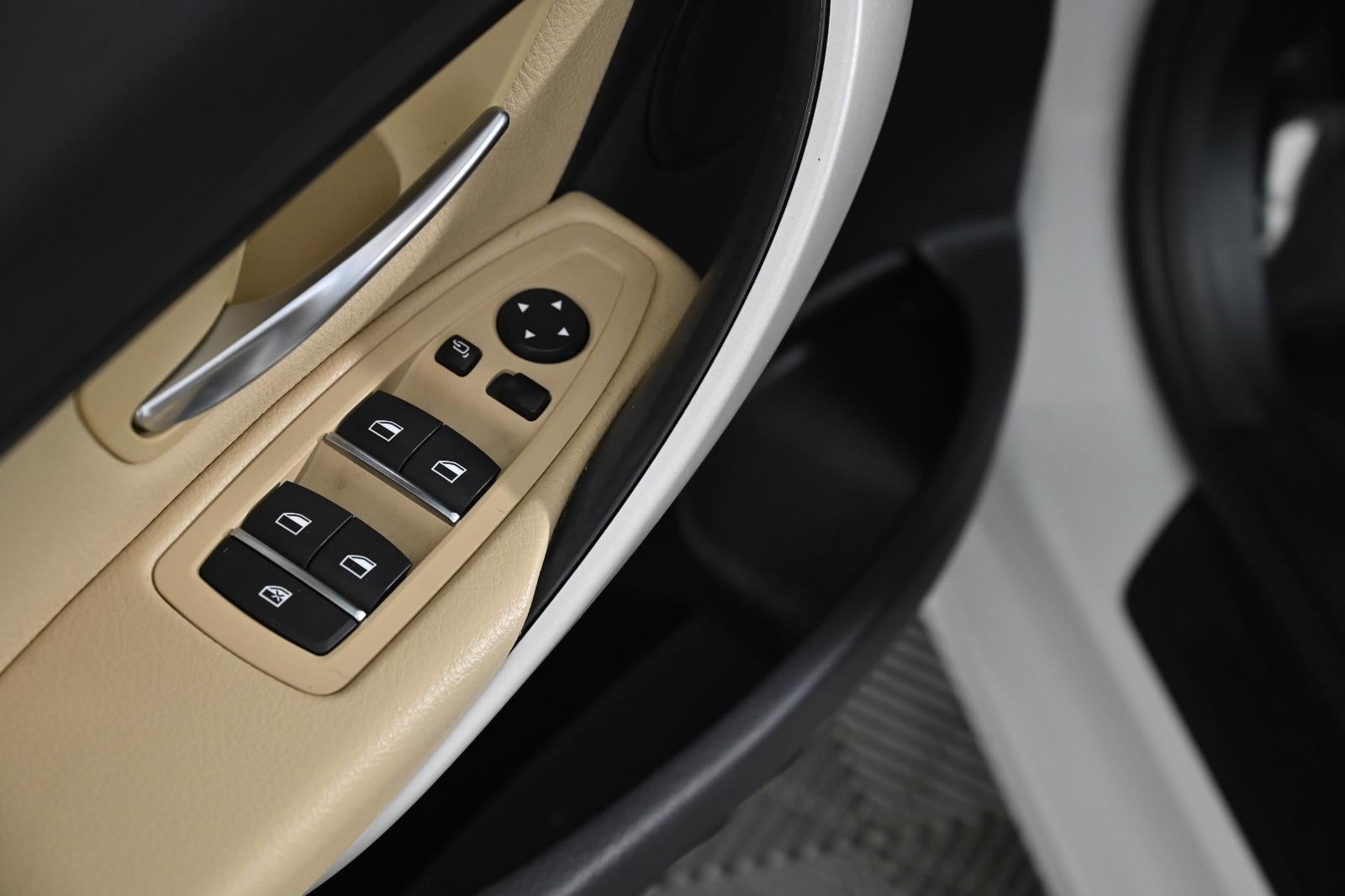 2018 BMW 3 Series 320i xDrive