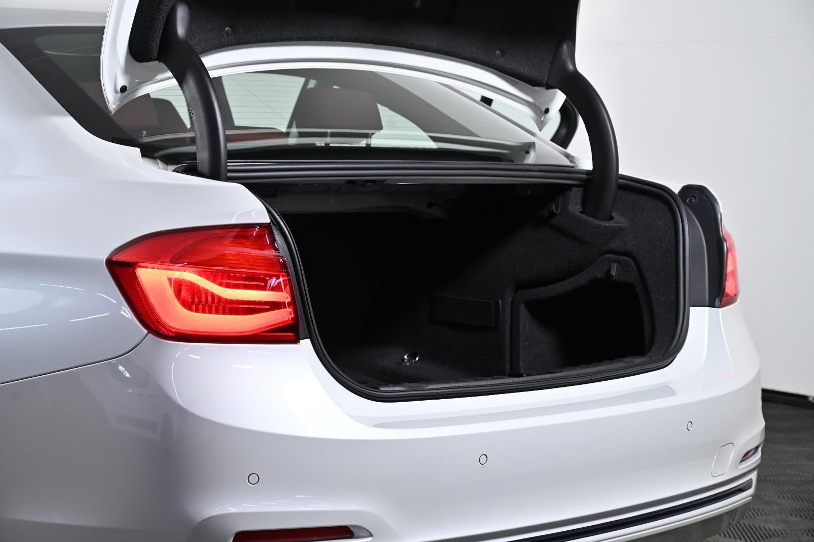 2016 BMW 3 Series 328i xDrive