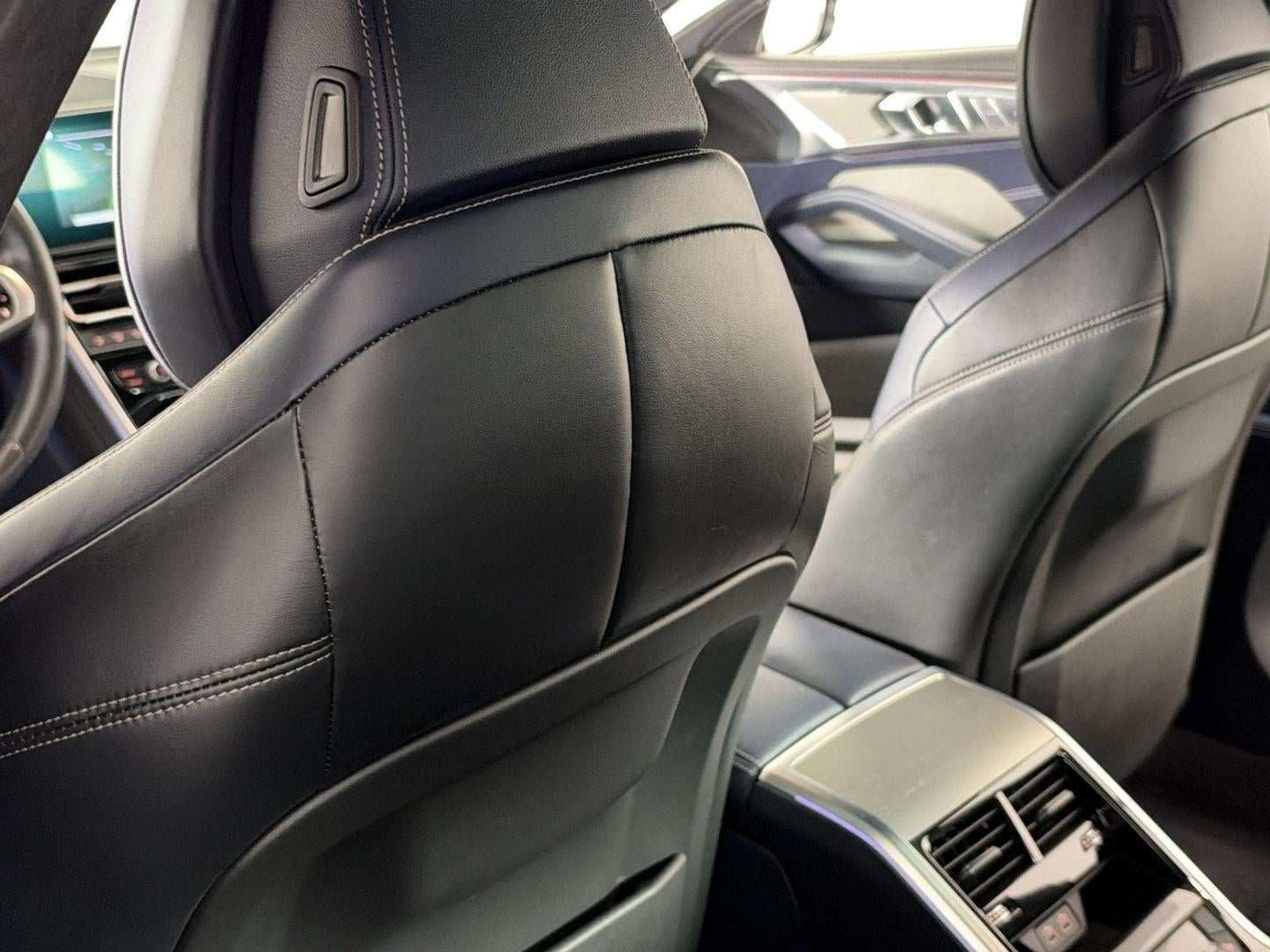 2022 BMW 8 Series 840i
