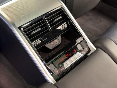 2022 BMW 8 Series 840i