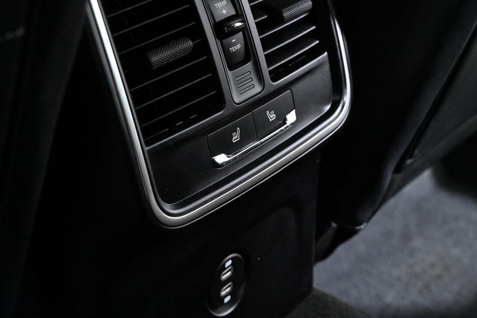 2024 Porsche Macan AWD
