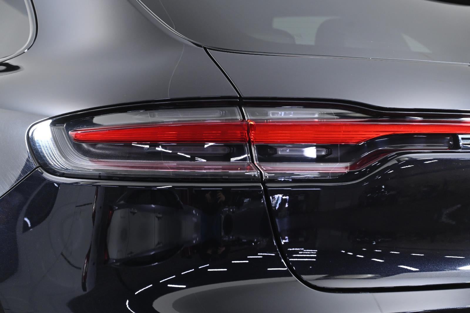 2022 Porsche Macan AWD