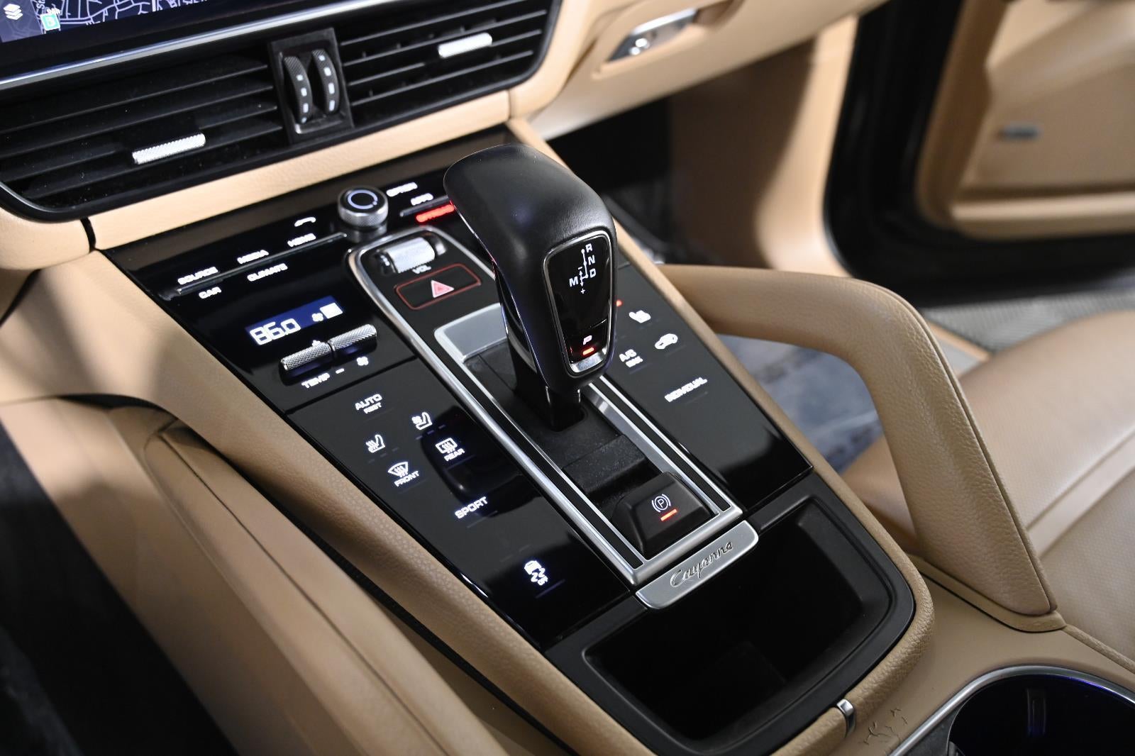 2023 Porsche Cayenne Base