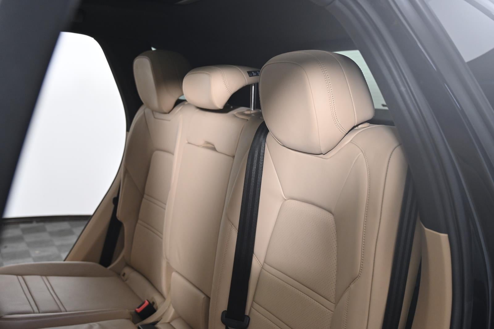 2023 Porsche Cayenne Base