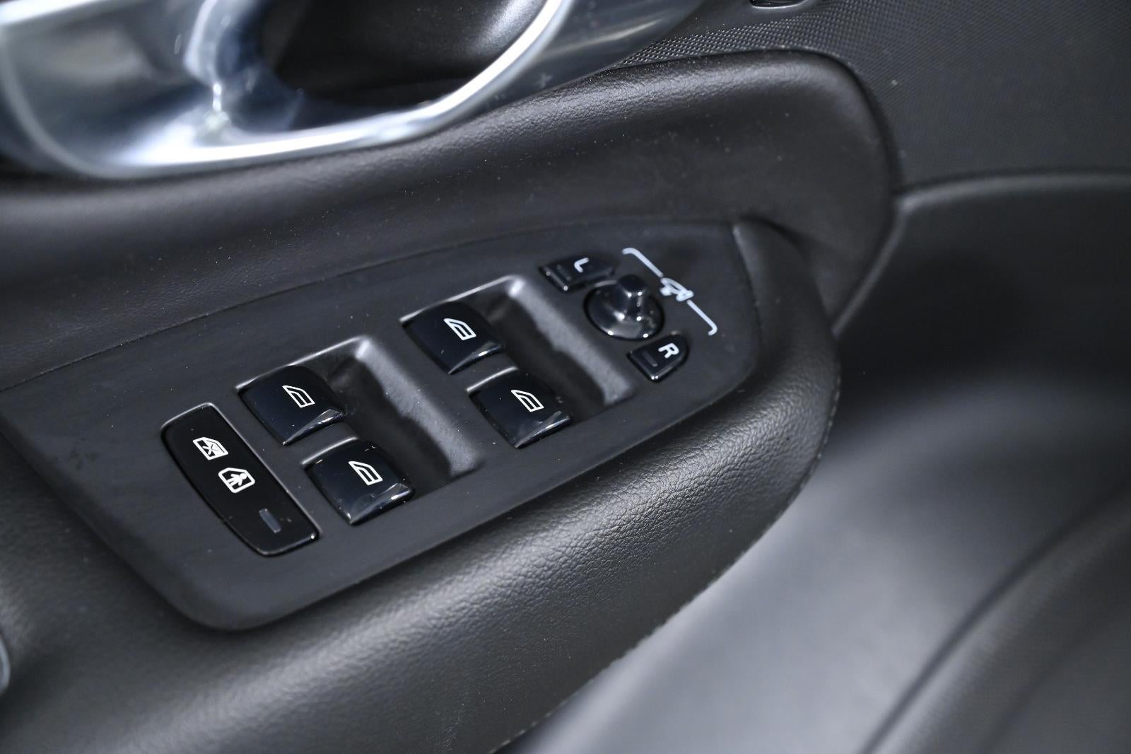 2022 Volvo XC90 Momentum