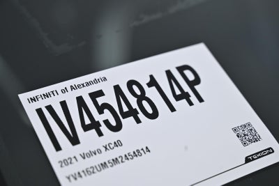 2021 Volvo XC40 R-Design