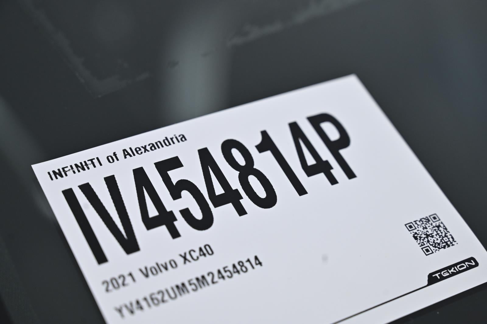 2021 Volvo XC40 R-Design