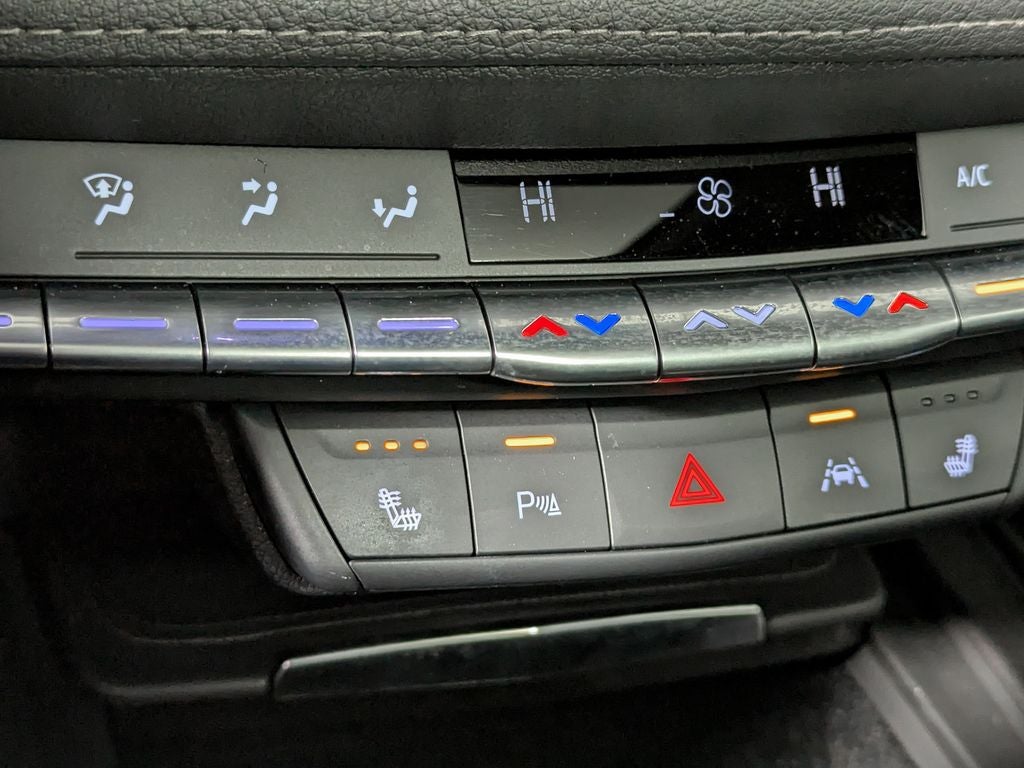 2019 Cadillac XT4 Premium Luxury