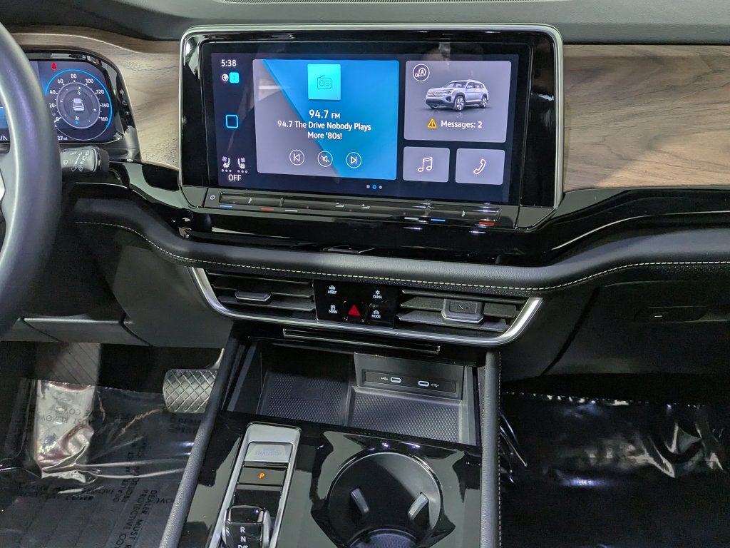 2024 Volkswagen Atlas 2.0T SE w/Technology