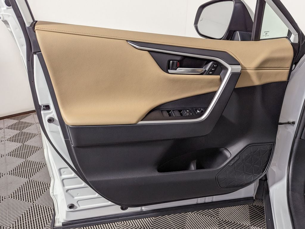 2020 Toyota RAV4 Limited