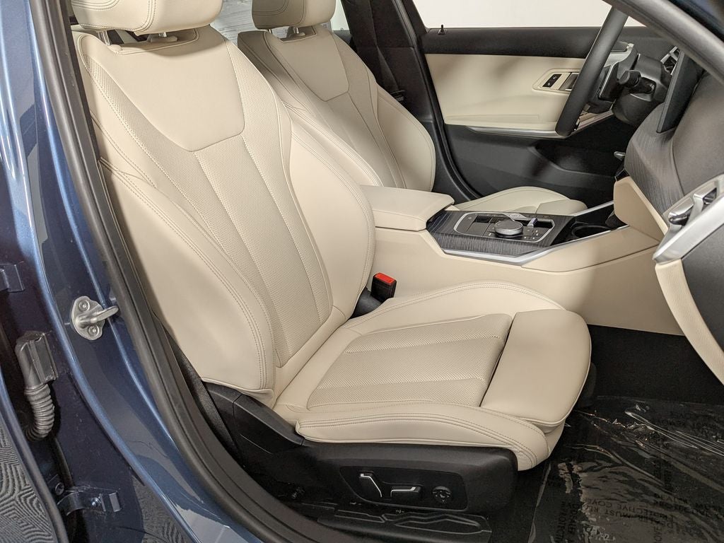 2025 BMW 330i xDrive 330i xDrive