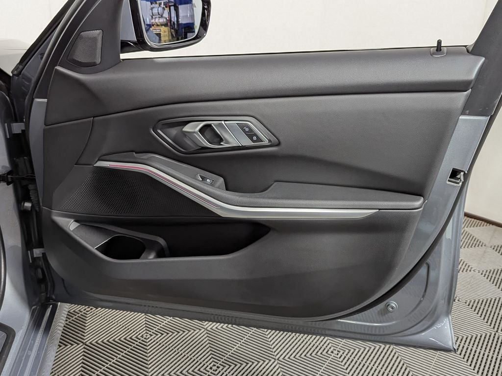 2023 BMW 3 Series 330i xDrive