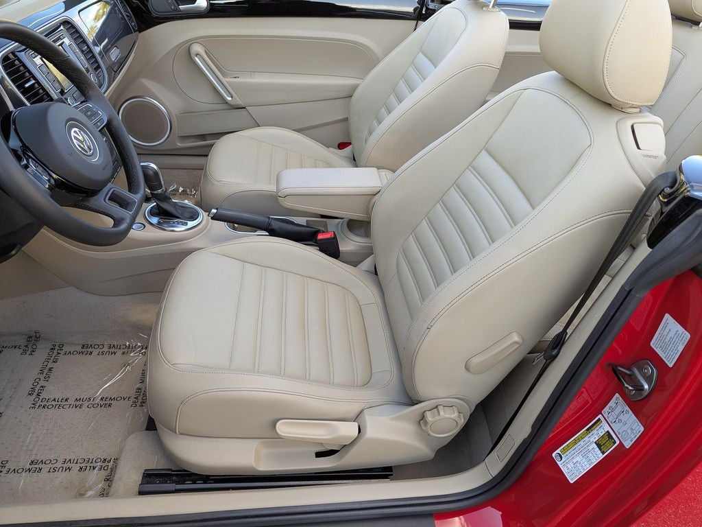 2013 Volkswagen Beetle 2.0 TSi