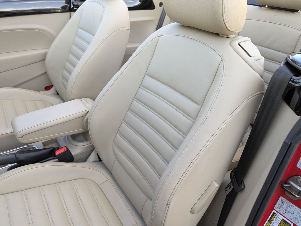 2013 Volkswagen Beetle 2.0 TSi