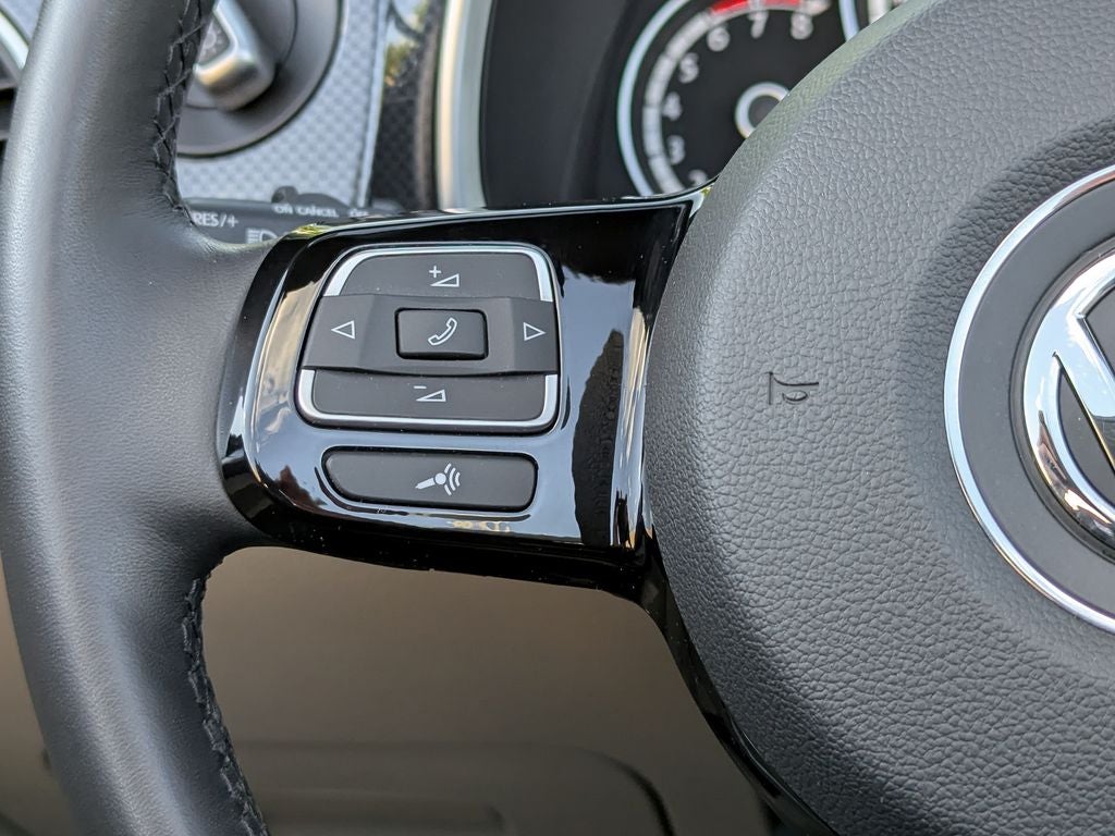 2013 Volkswagen Beetle 2.0 TSi
