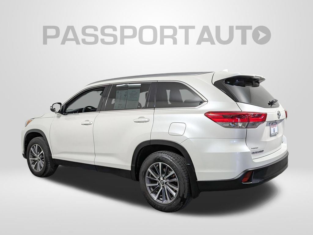 2019 Toyota Highlander SE