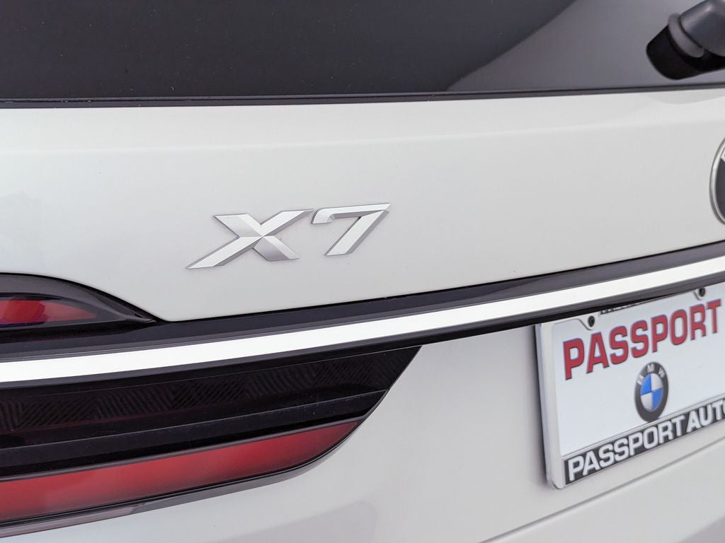 2023 BMW X7 xDrive40i