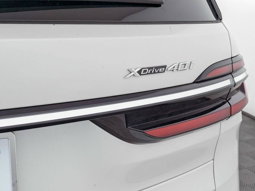 2023 BMW X7 xDrive40i