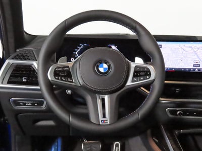 2025 BMW X7 M60i