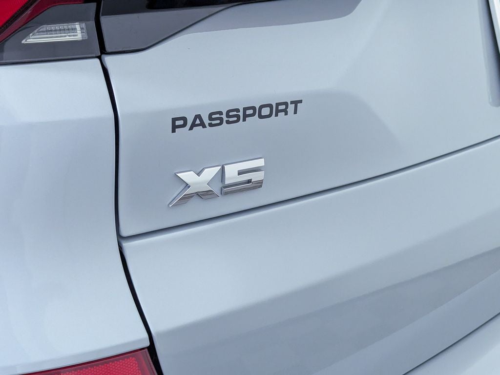 2024 BMW X5 M60i