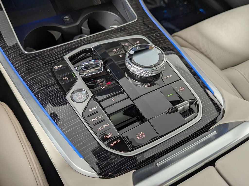 2024 BMW X5 M60i