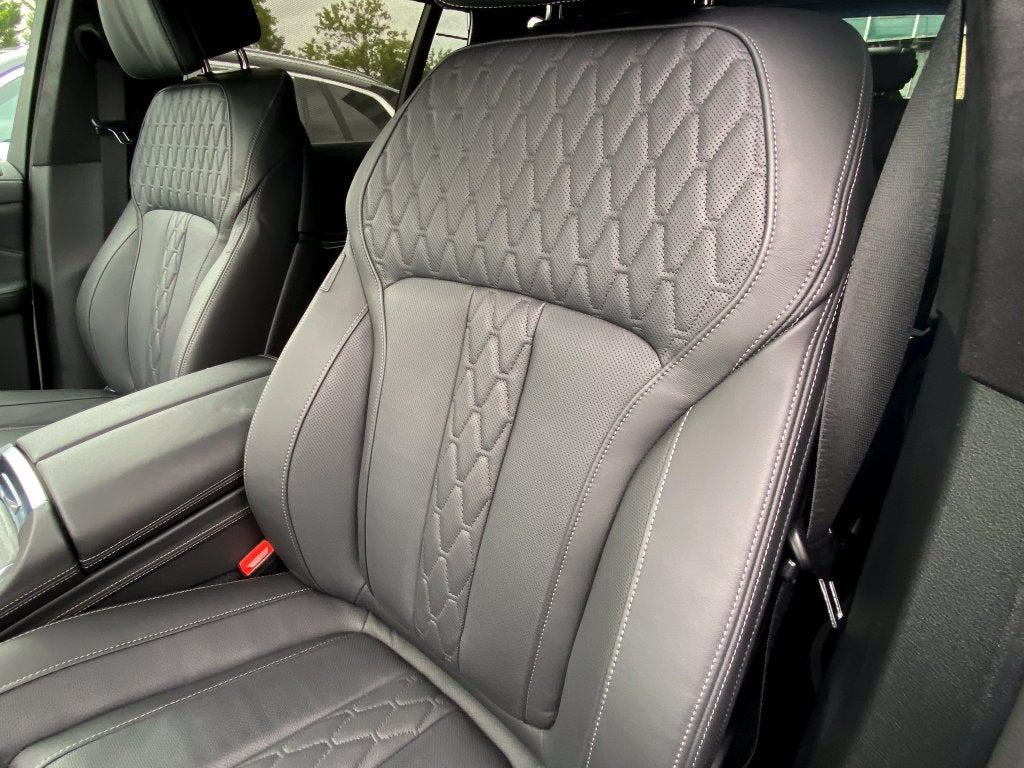 2026 BMW B7 ALPINA XB7