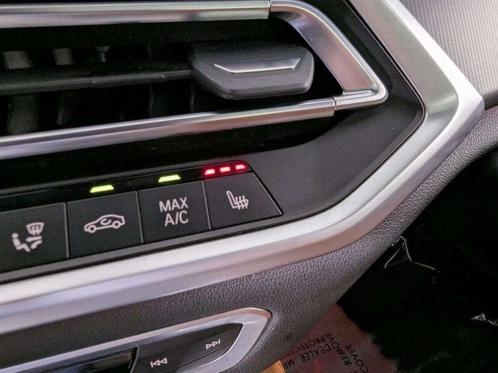 2022 BMW X6 xDrive40i