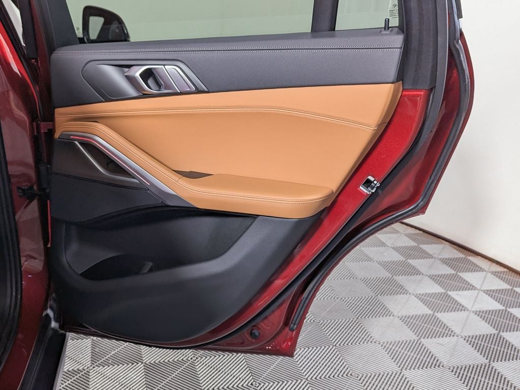 2022 BMW X6 xDrive40i