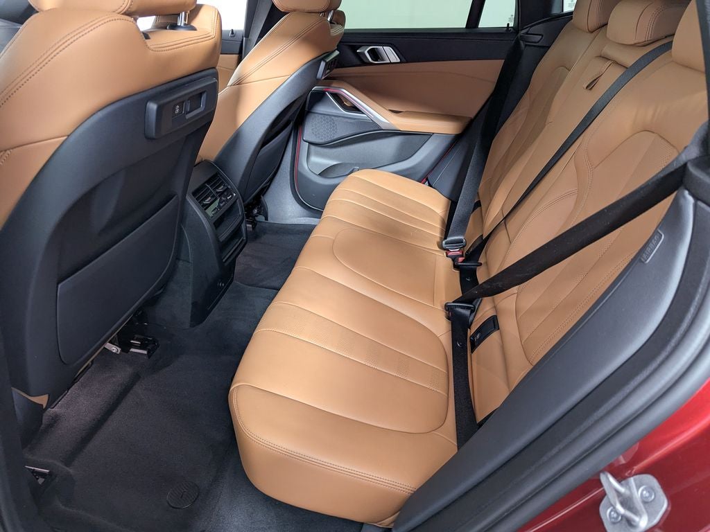2022 BMW X6 xDrive40i
