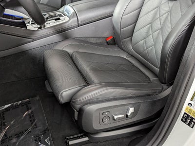 2023 BMW X6 xDrive40i