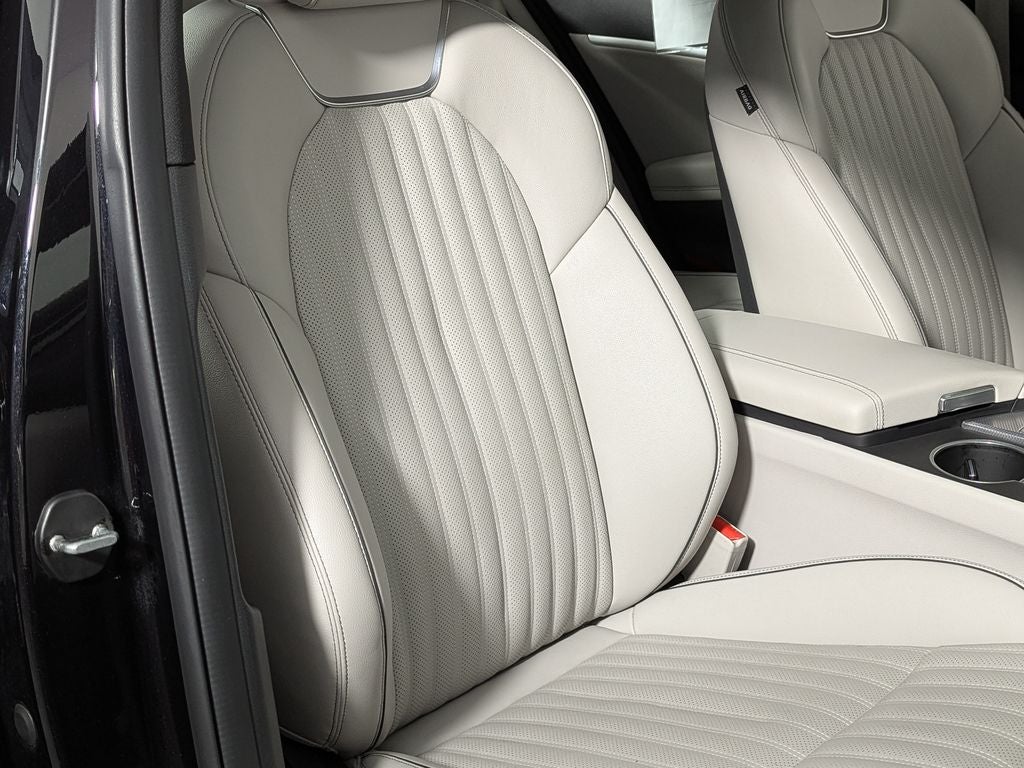 2022 Genesis G70 2.0T