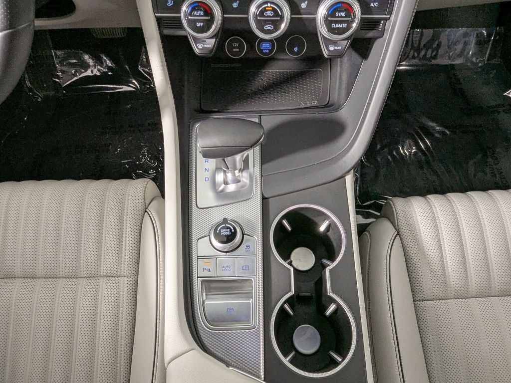 2022 Genesis G70 2.0T