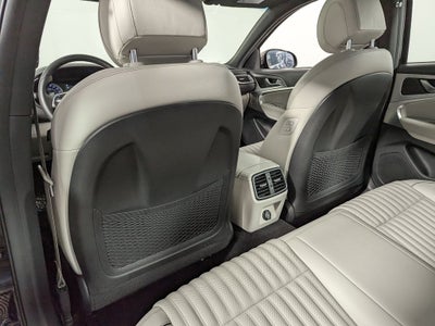 2022 Genesis G70 2.0T