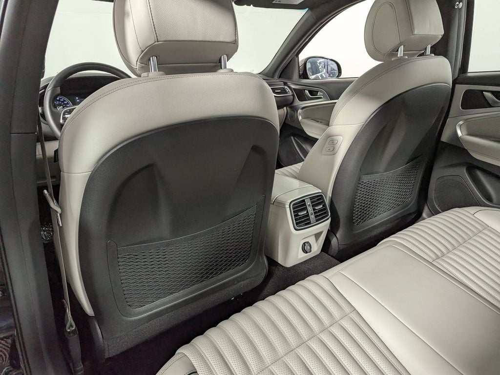 2022 Genesis G70 2.0T