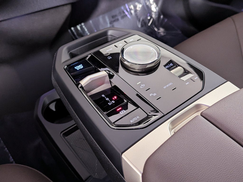 2024 BMW iX xDrive50