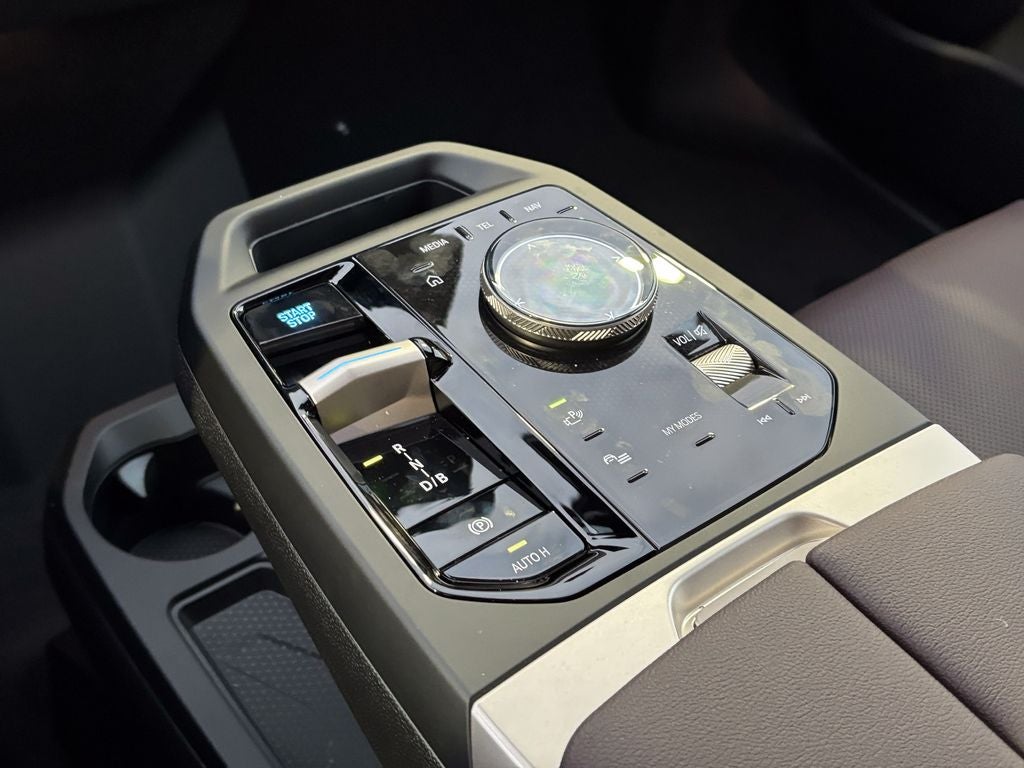 2026 BMW iX xDrive45