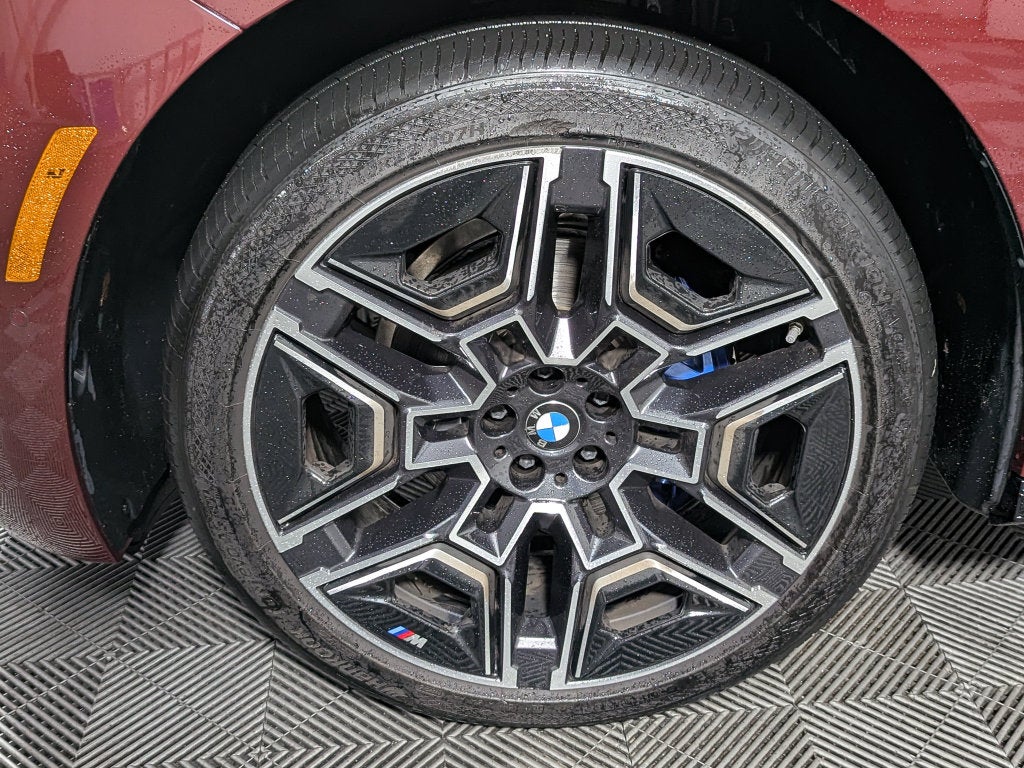 2026 BMW iX xDrive60