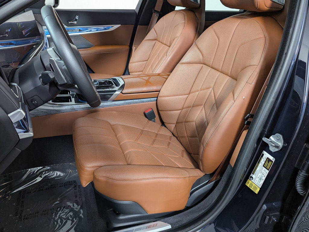 2023 BMW 740i 740i