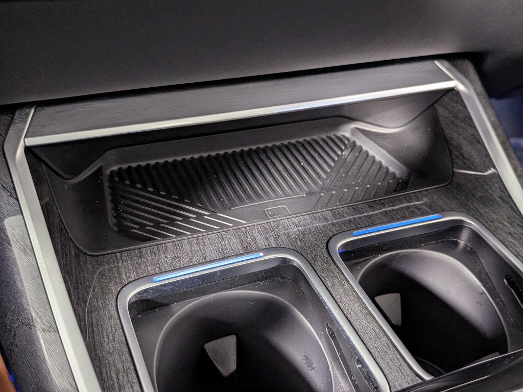 2023 BMW 740i 740i