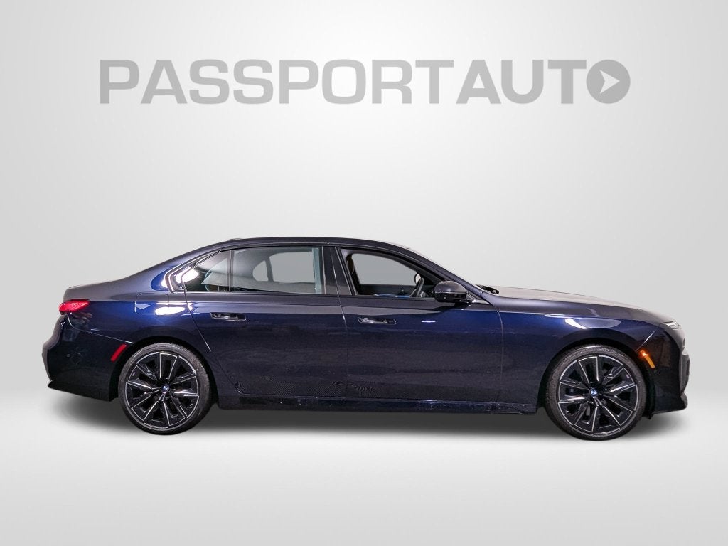 2023 BMW 740i 740i
