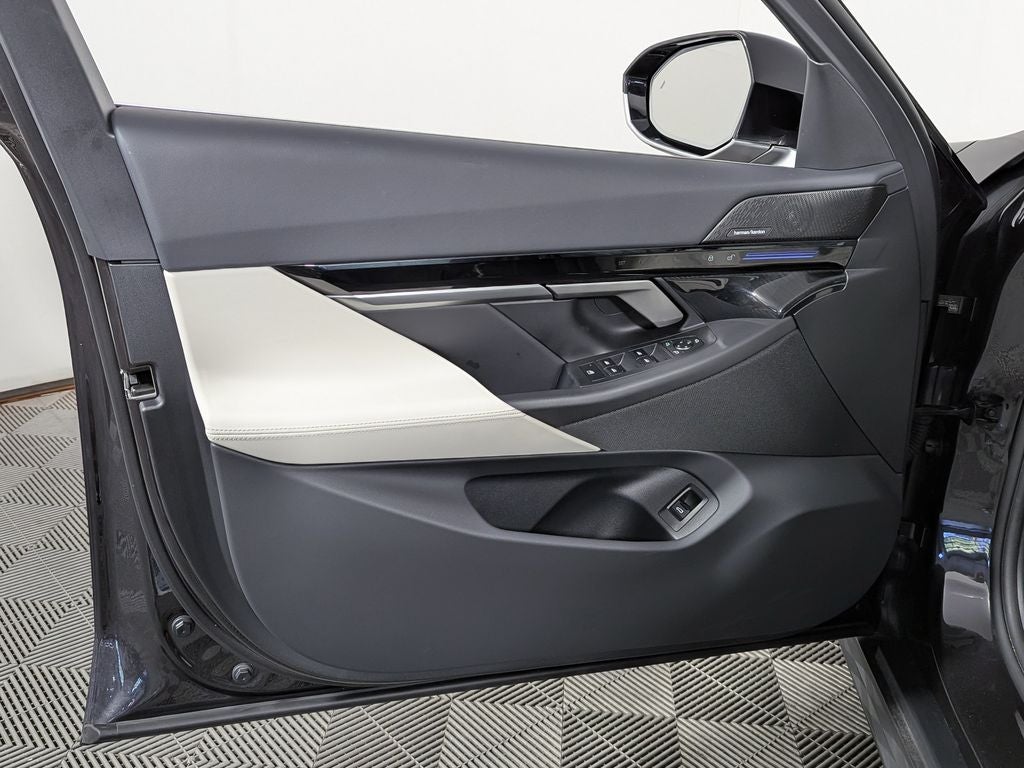 2025 BMW 530i 530i xDrive