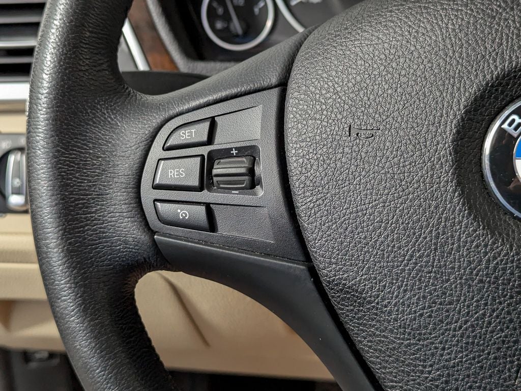 2018 BMW 320i 320i