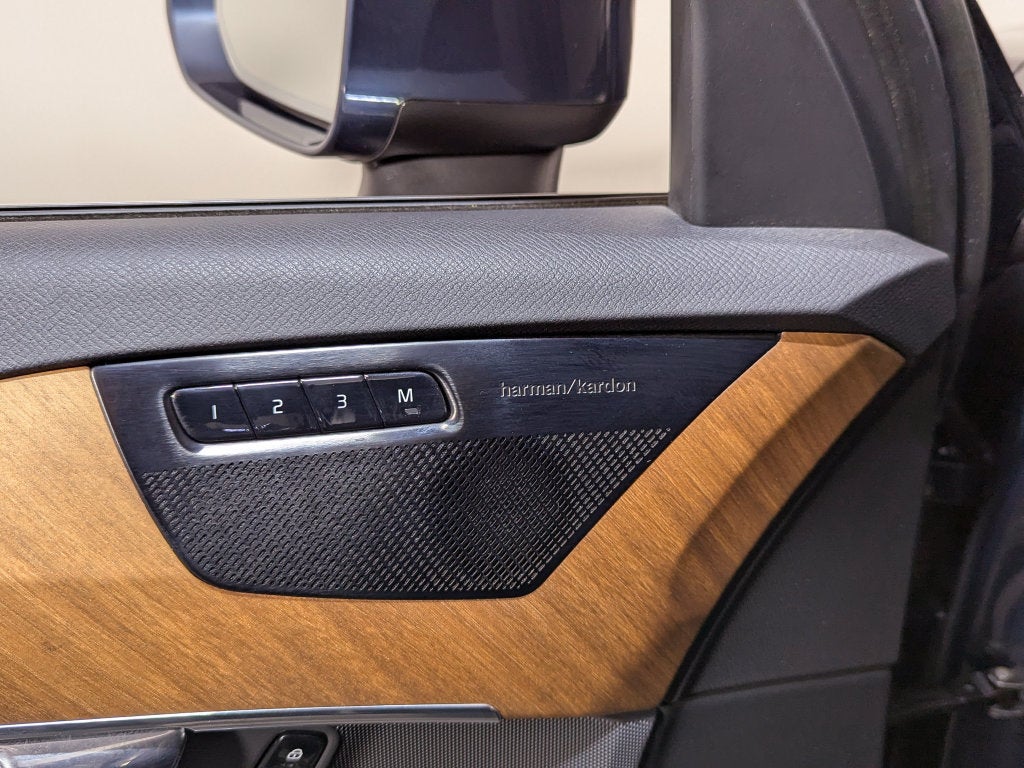 2023 Volvo XC90 B6 Plus 7-Seater