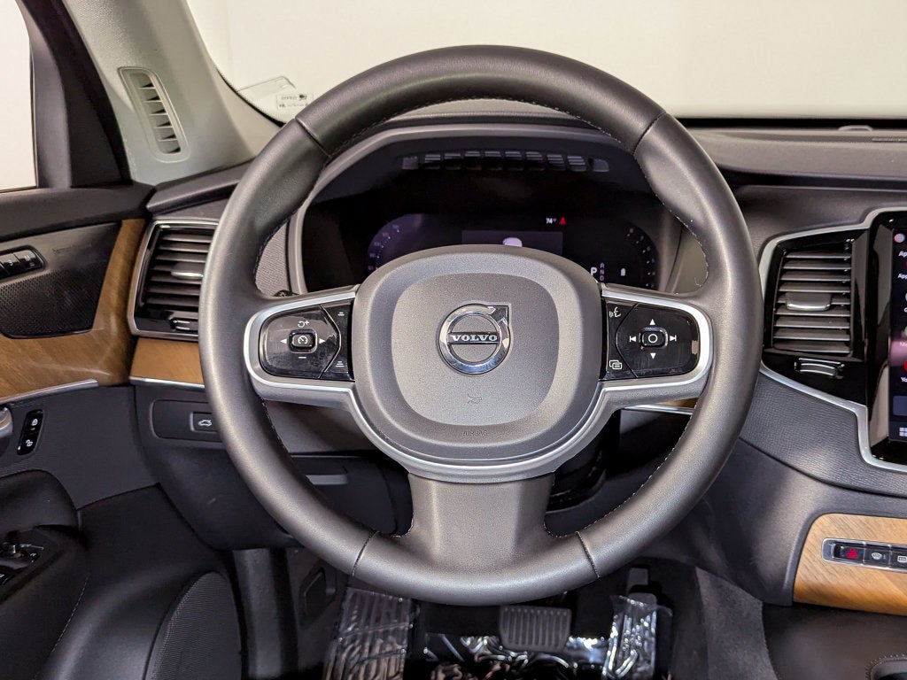 2023 Volvo XC90 B6 Plus 7-Seater